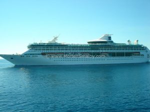 Cruise Ship leaving split