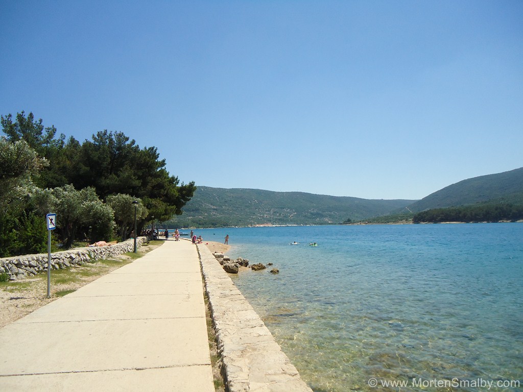 Cres-beach