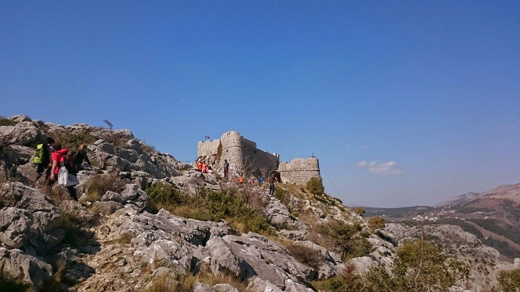 Starigrad Fortress hiking path