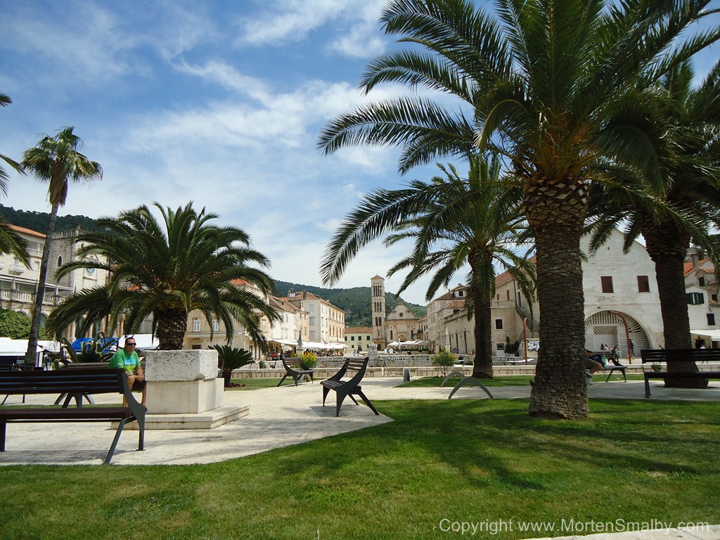 Hvar center