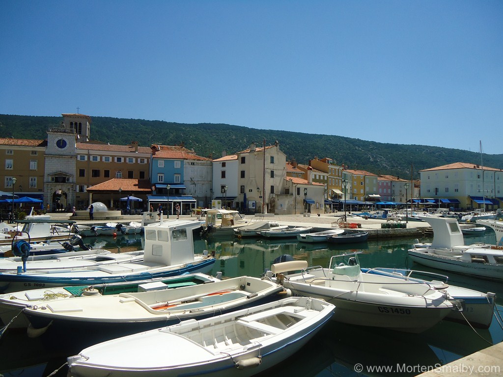 Cres town