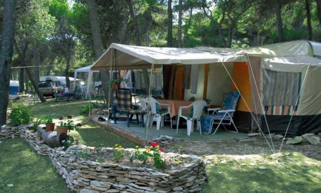 Rent a tent Croatia img